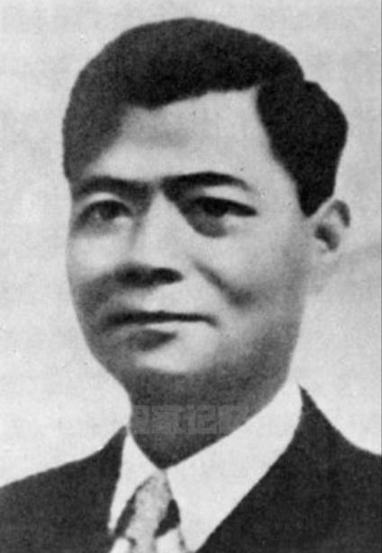 DƬ